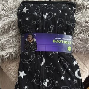 Black Star and Moon Pajamas NWT